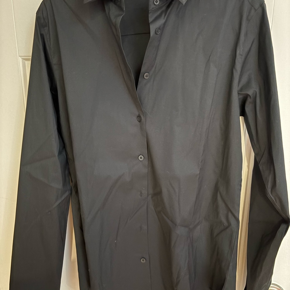 Uniqlo Women’s Black Dress Shirt